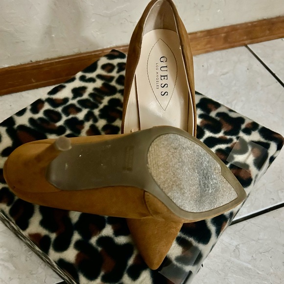 Guess Los Angeles Heels - Picture 4 of 6